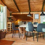 6 Person In Knebel-by Traum Knebel